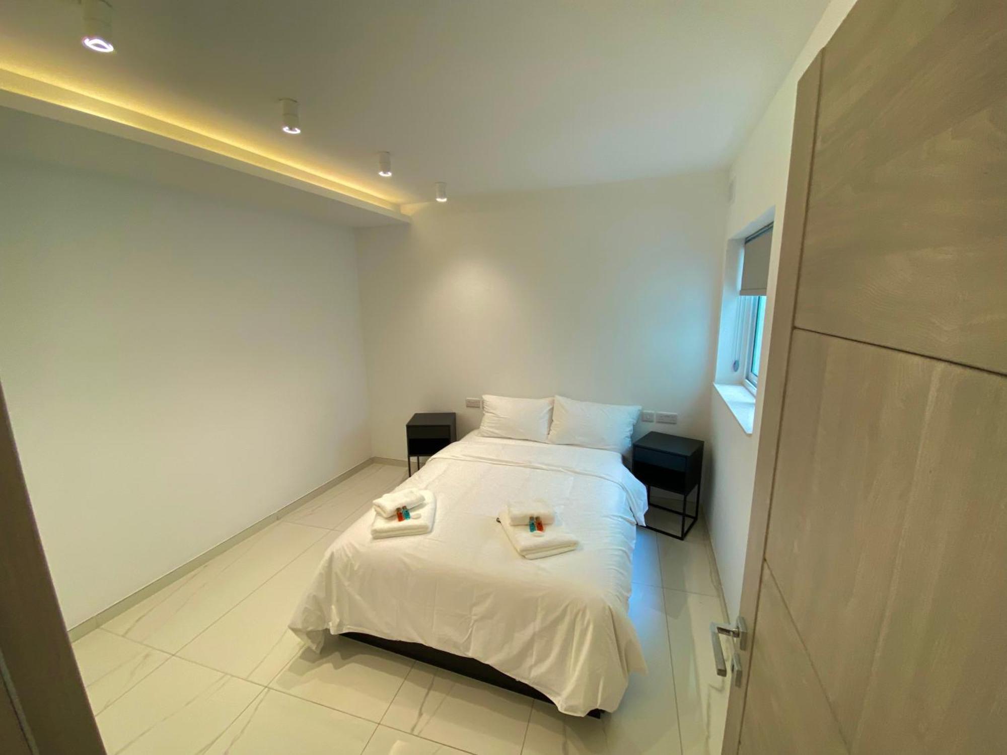 Tigne Sliema Three Bedrooms Apartment Exterior foto