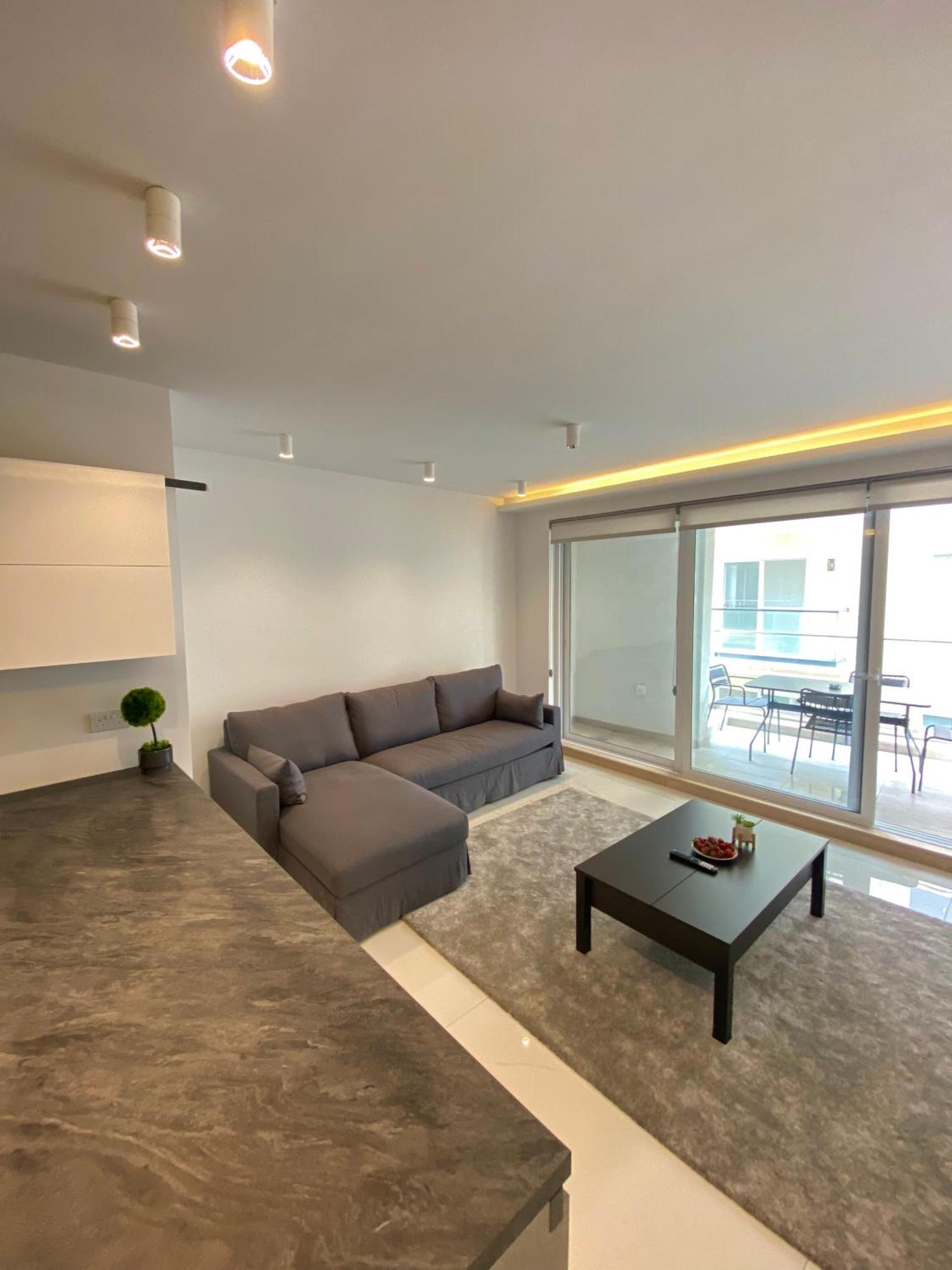 Tigne Sliema Three Bedrooms Apartment Exterior foto