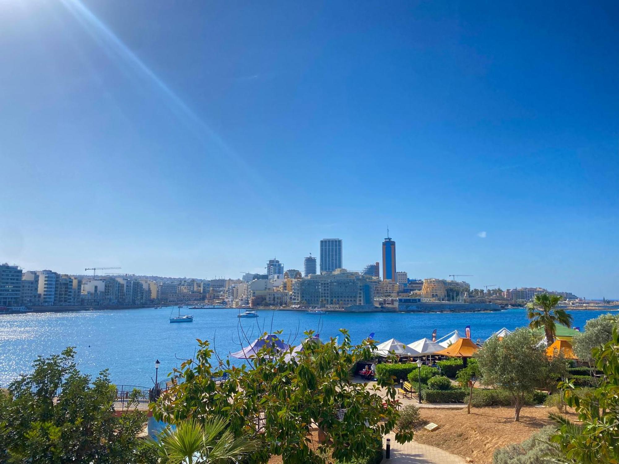 Tigne Sliema Three Bedrooms Apartment Exterior foto