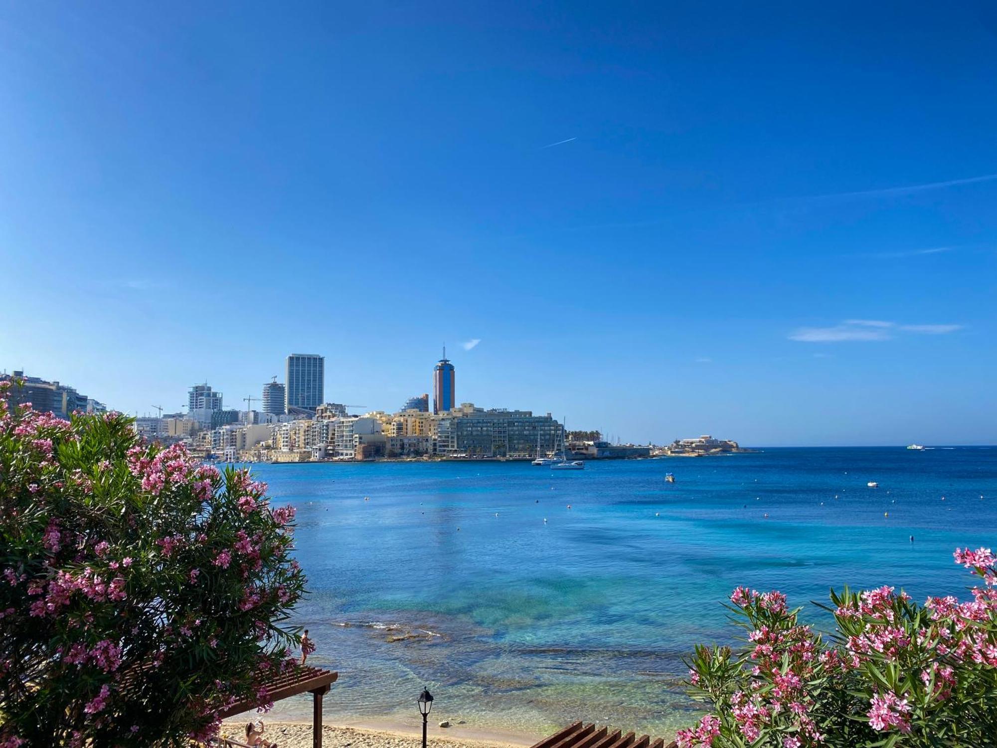 Tigne Sliema Three Bedrooms Apartment Exterior foto